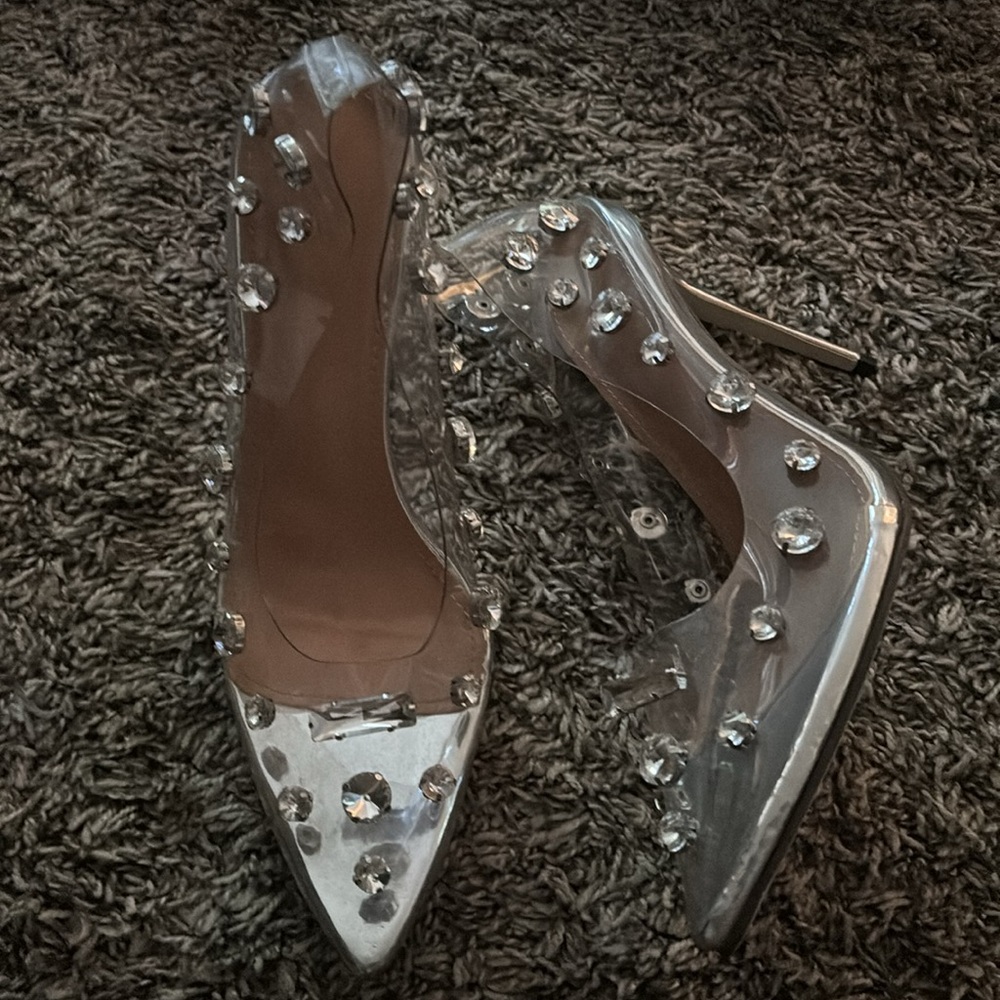 Glass Slippers 💎 - Picture 3 of 7